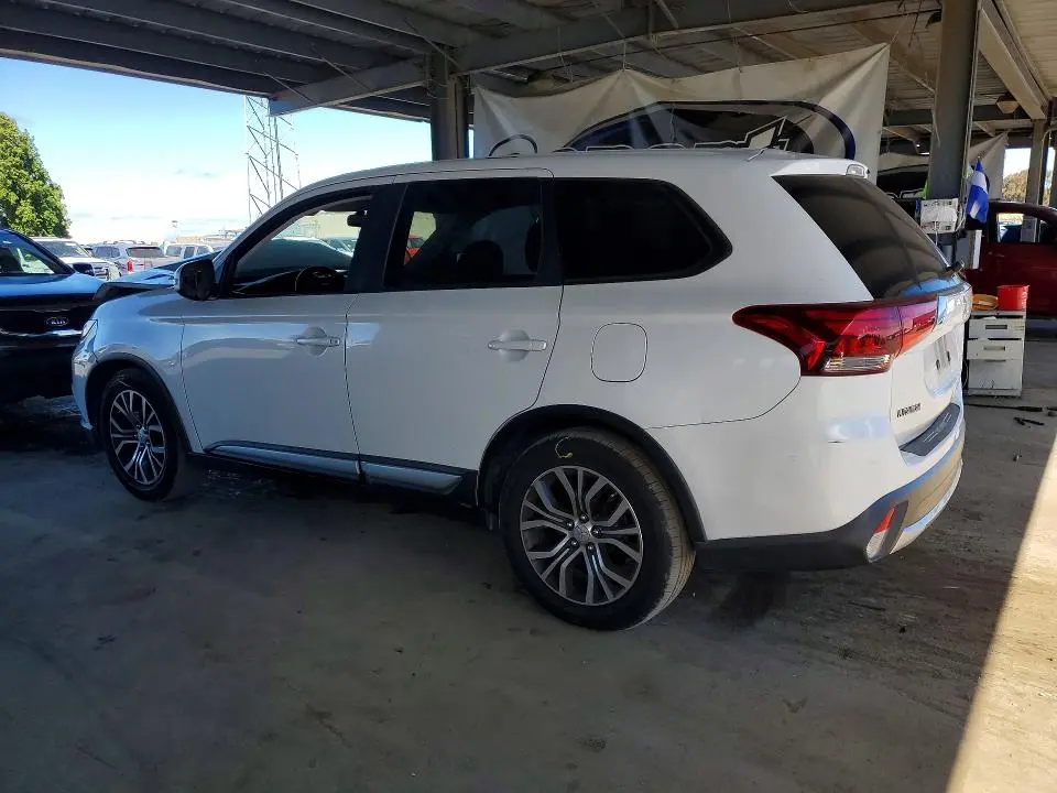2016 MITSUBISHI OUTLANDER SE  