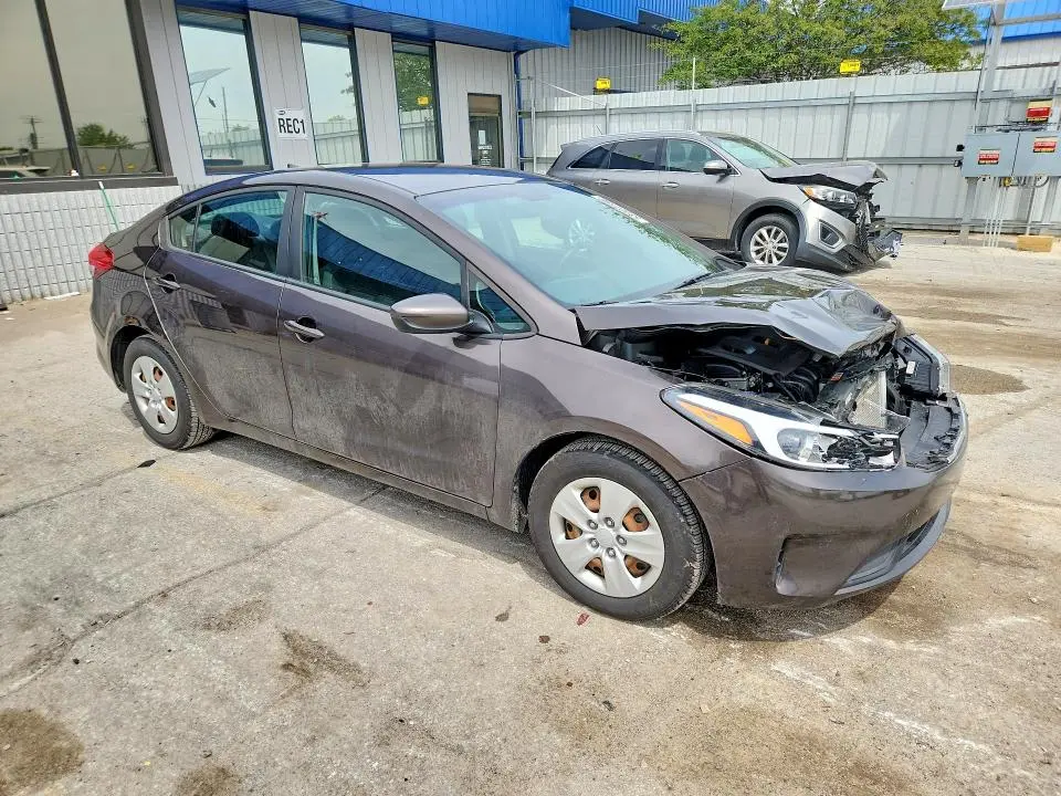 2018 KIA FORTE LX  