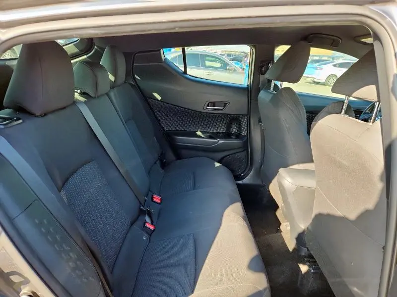 2018 TOYOTA C-HR XLE  