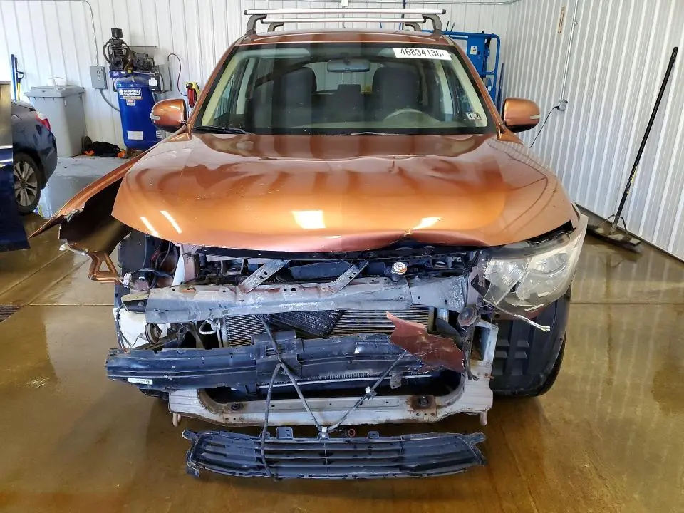 2014 MITSUBISHI OUTLANDER SE  