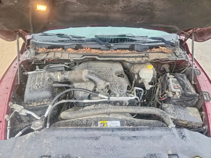 2016 RAM 1500 SLT  