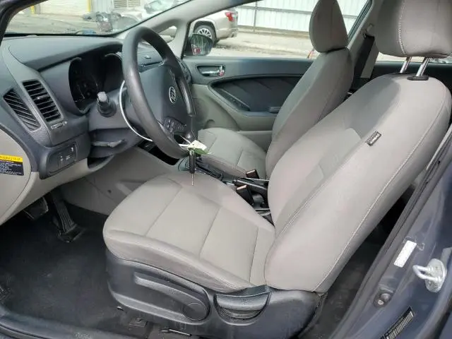 2016 KIA FORTE LX  
