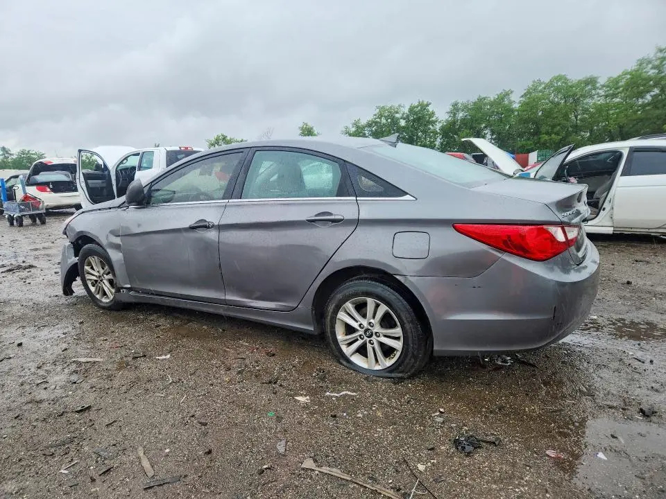 2013 HYUNDAI SONATA GLS  