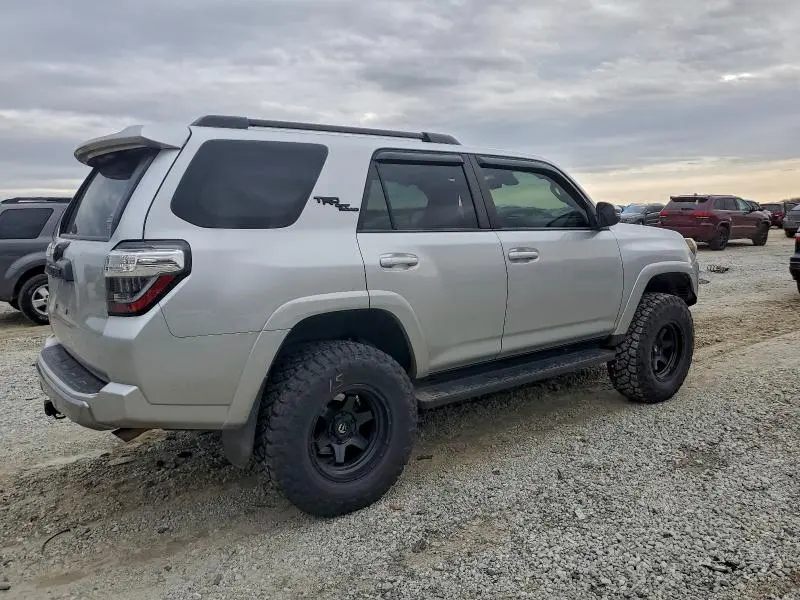 2020 TOYOTA 4RUNNER SR5/SR5 PREMIUM  