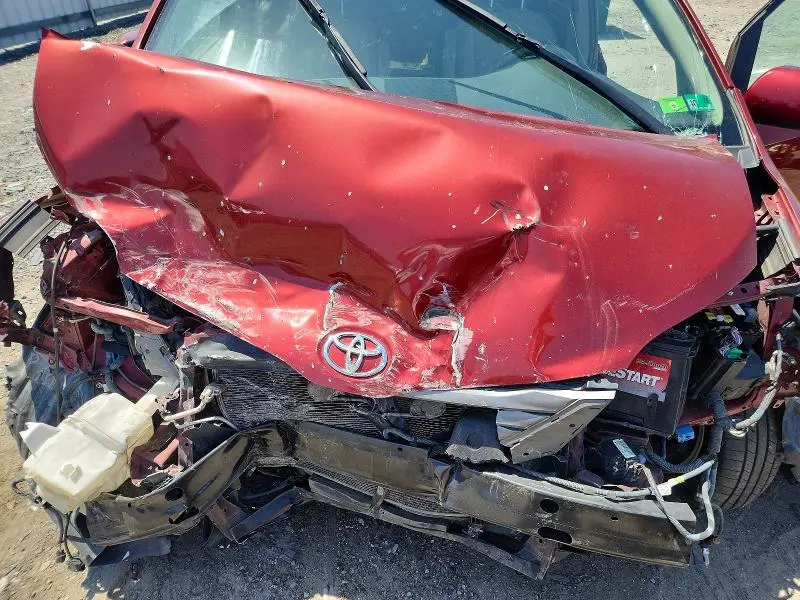 2012 TOYOTA SIENNA XLE 8-PASSENGER  