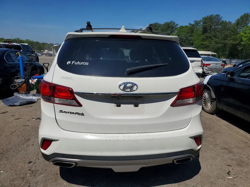 2017 HYUNDAI SANTA FE SE  