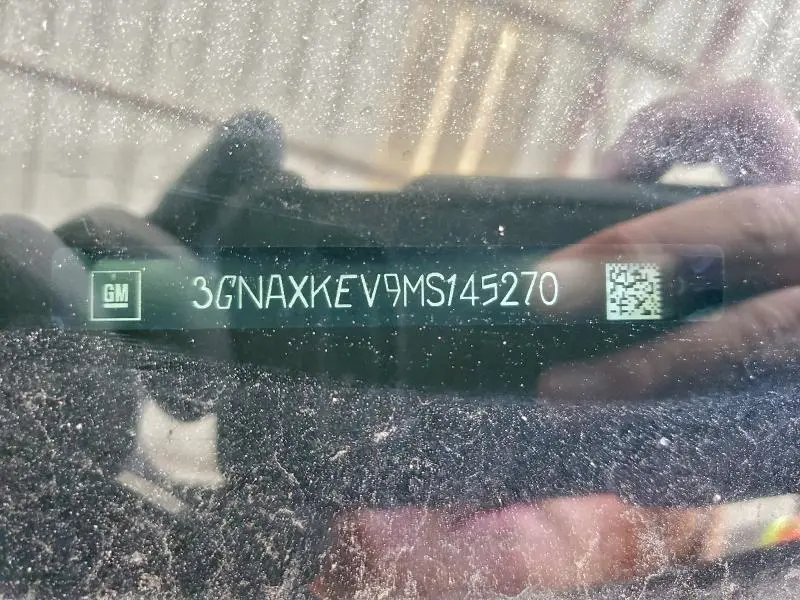 2021 CHEVROLET EQUINOX LT  