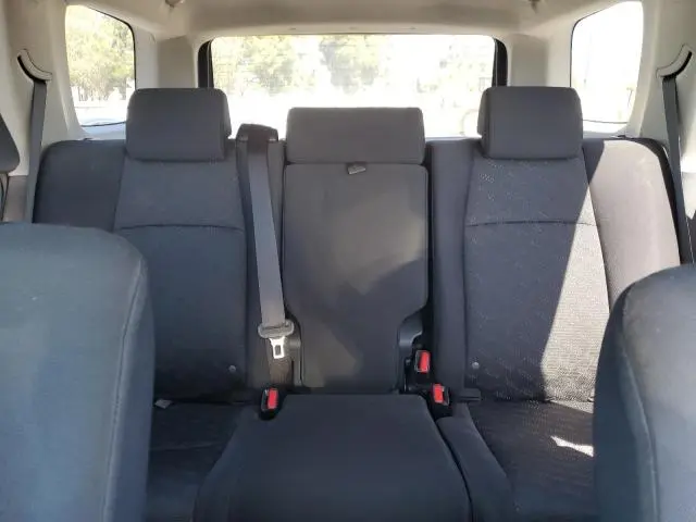 2010 TOYOTA 4RUNNER SR5  