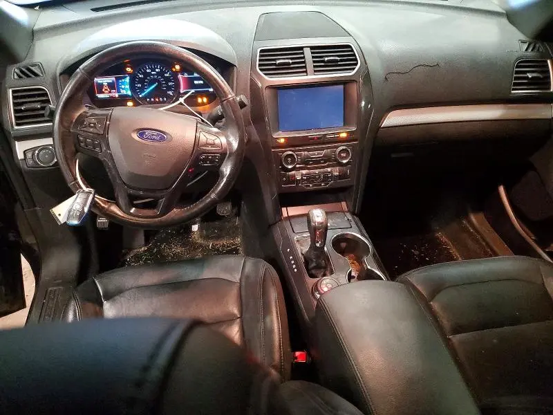 2017 FORD EXPLORER XLT  