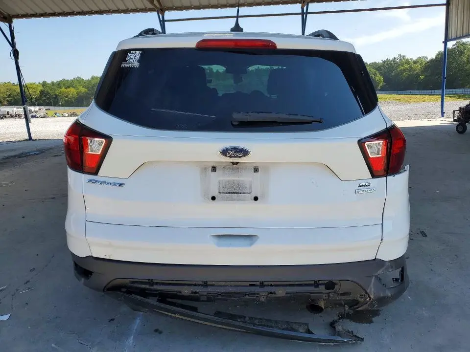2019 FORD ESCAPE SE  