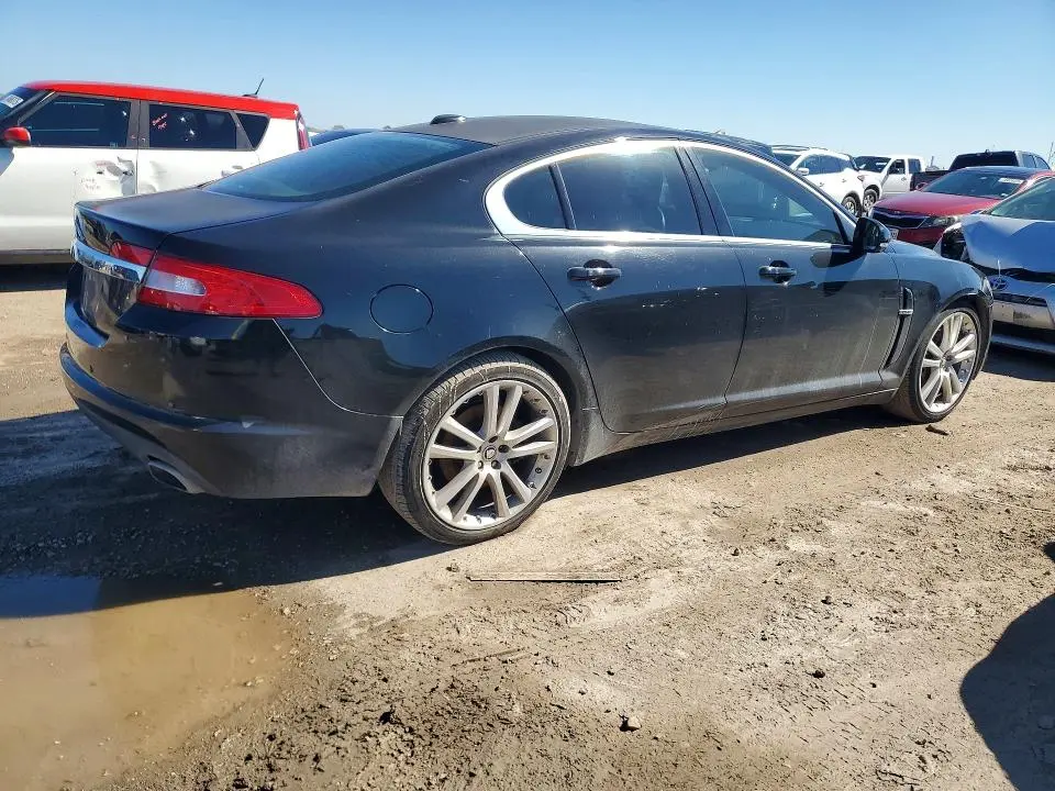 2010 JAGUAR XF PREMIUM  