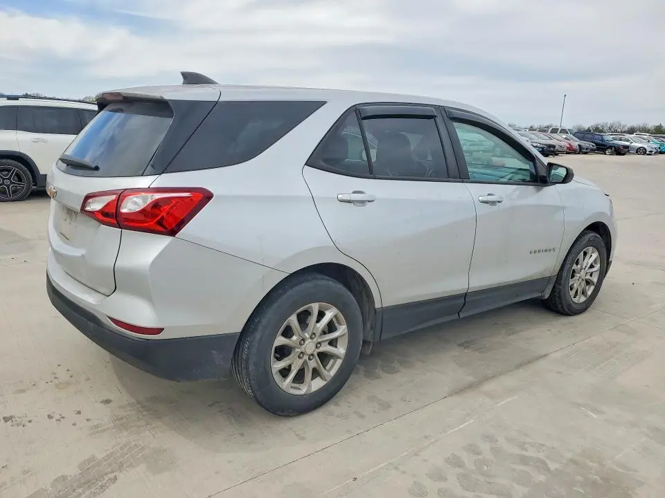 2020 CHEVROLET EQUINOX LS  
