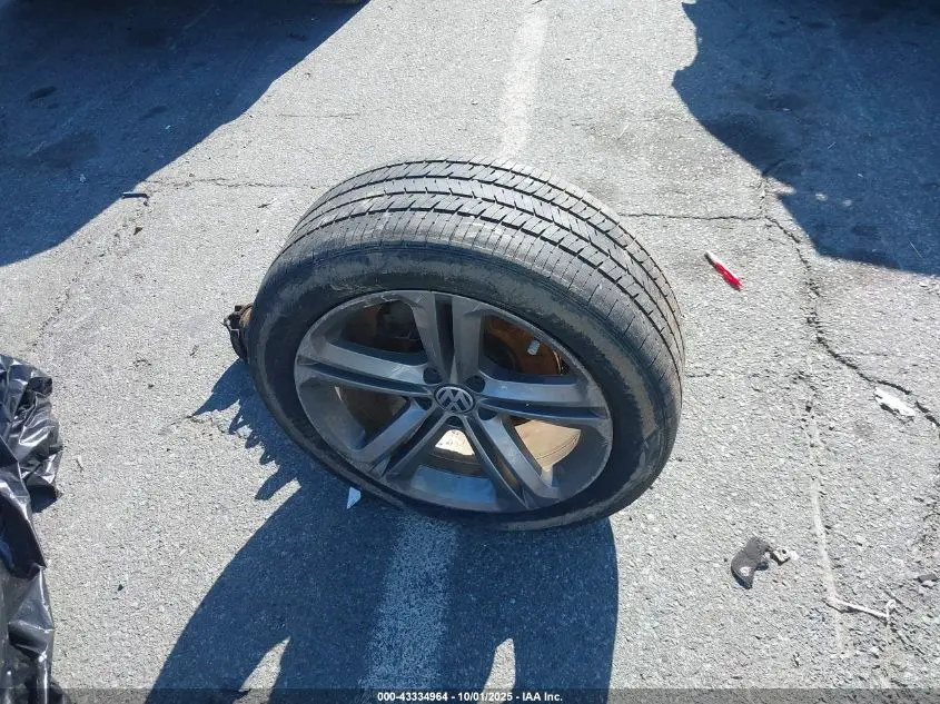 2017 VOLKSWAGEN TIGUAN 2.0T SPORT