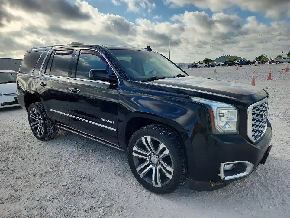 2018 GMC YUKON DENALI  