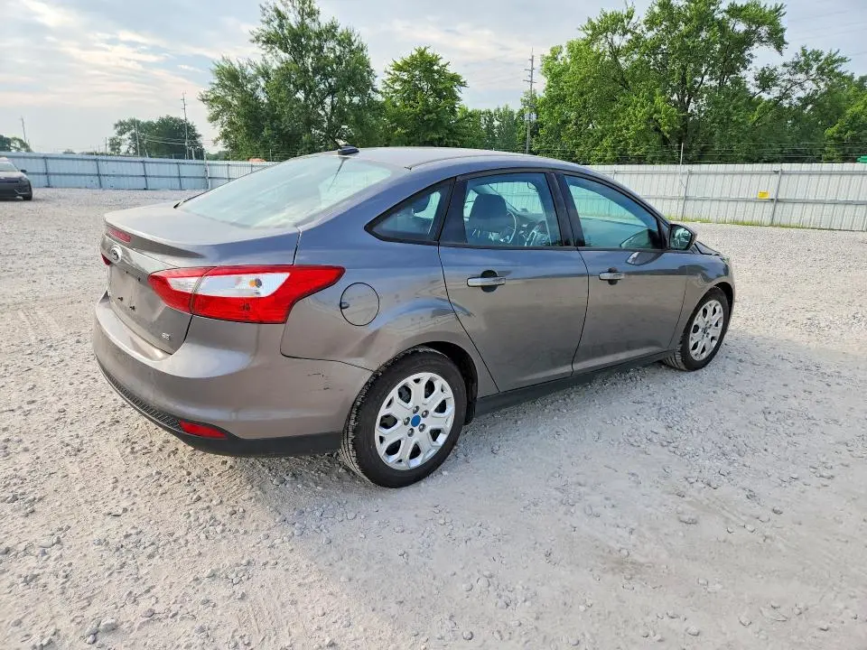 2012 FORD FOCUS SE  