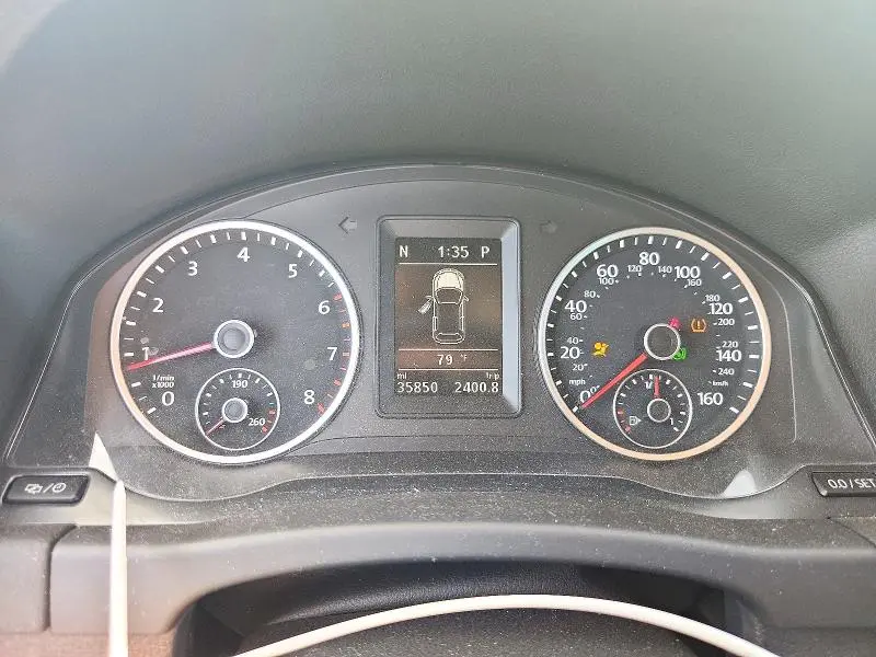 2017 VOLKSWAGEN TIGUAN SPORT  