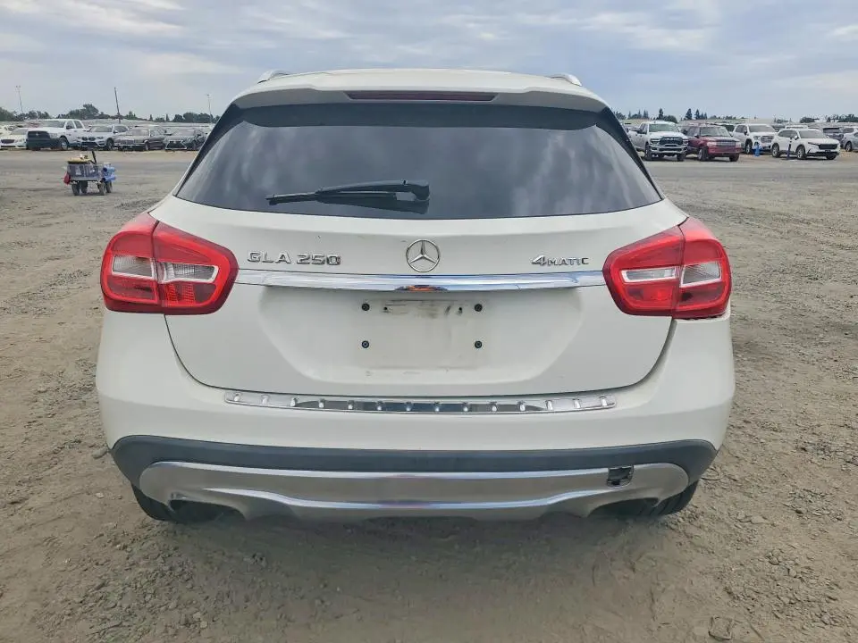 2017 MERCEDES-BENZ GLA 250  