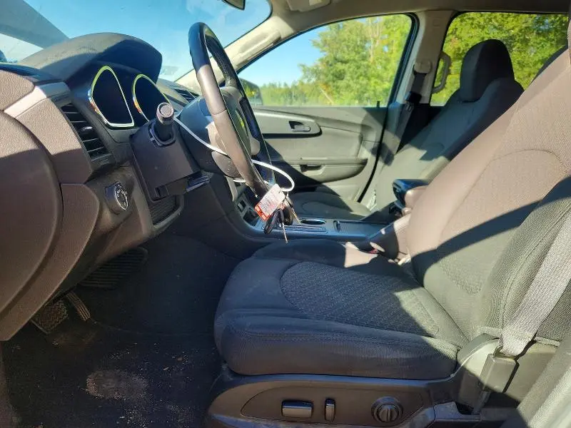 2012 CHEVROLET TRAVERSE LT  