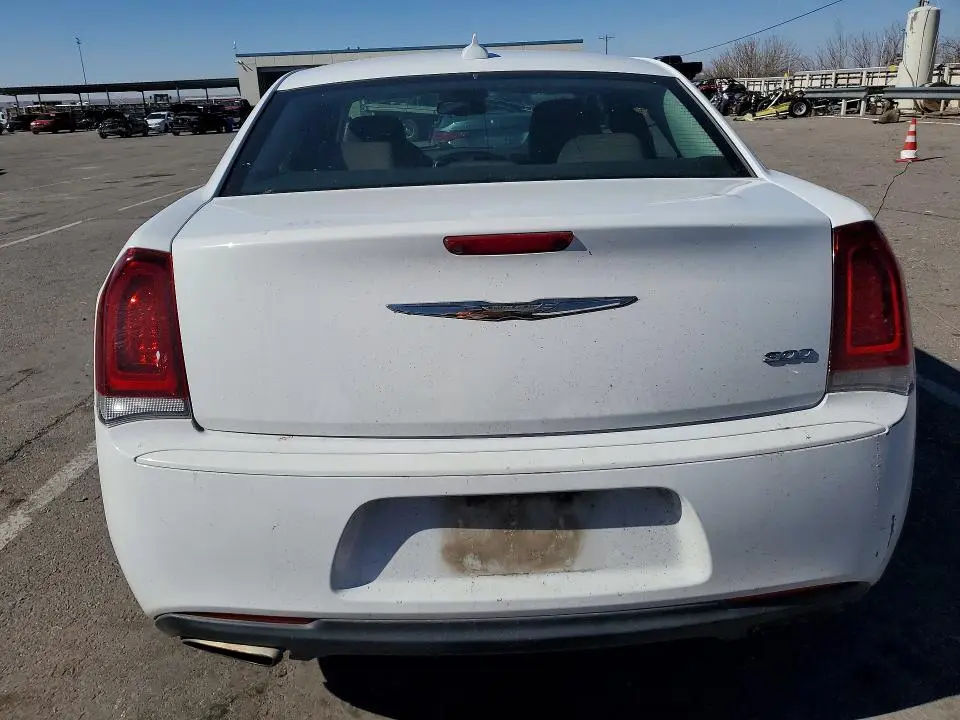 2018 CHRYSLER 300 TOURING  