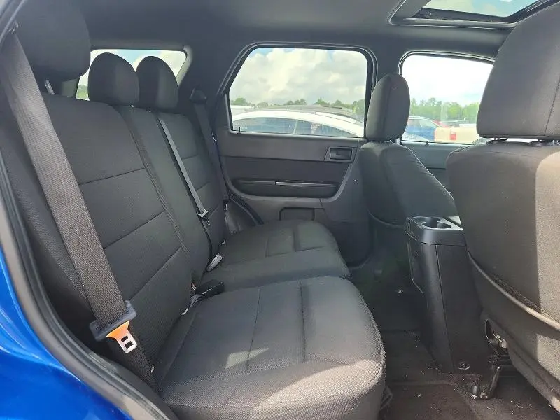 2011 FORD ESCAPE XLT  