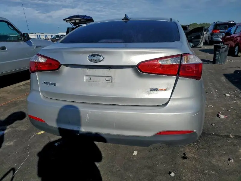 2016 KIA FORTE LX  