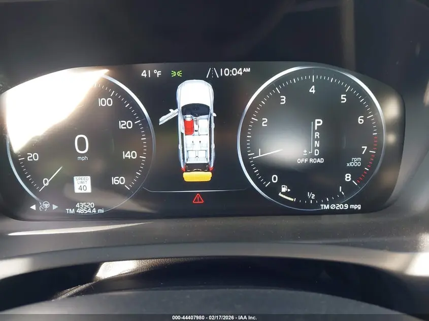 2021 VOLVO XC90 T6 MOMENTUM 7 PASSENGER