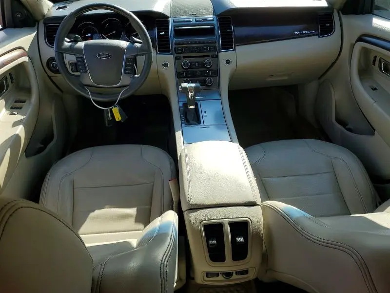 2011 FORD TAURUS LIMITED  