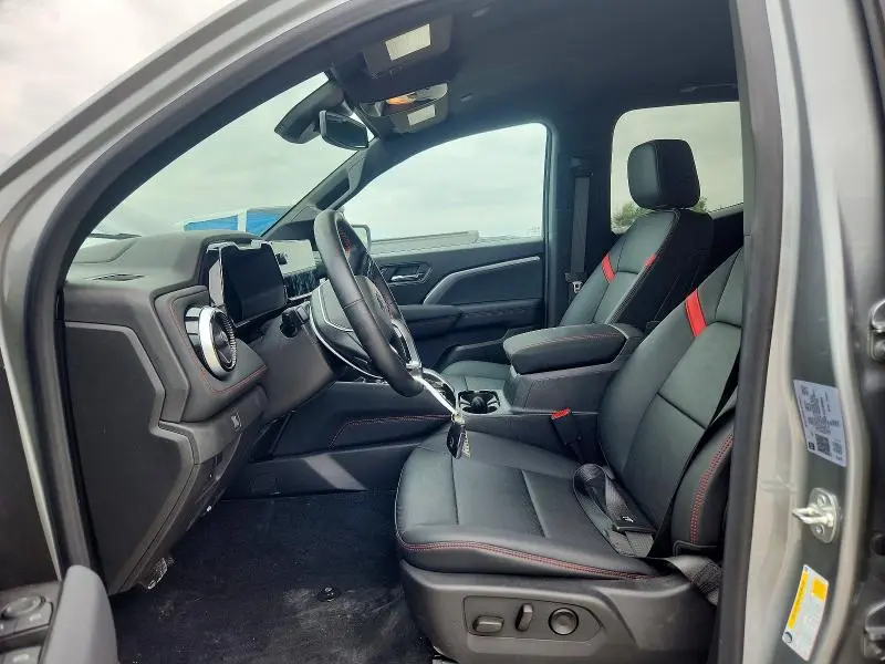 2025 CHEVROLET COLORADO Z71  