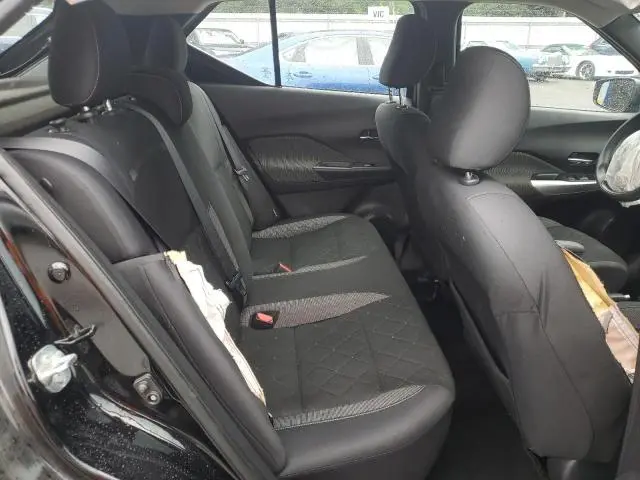 2020 NISSAN KICKS SV  