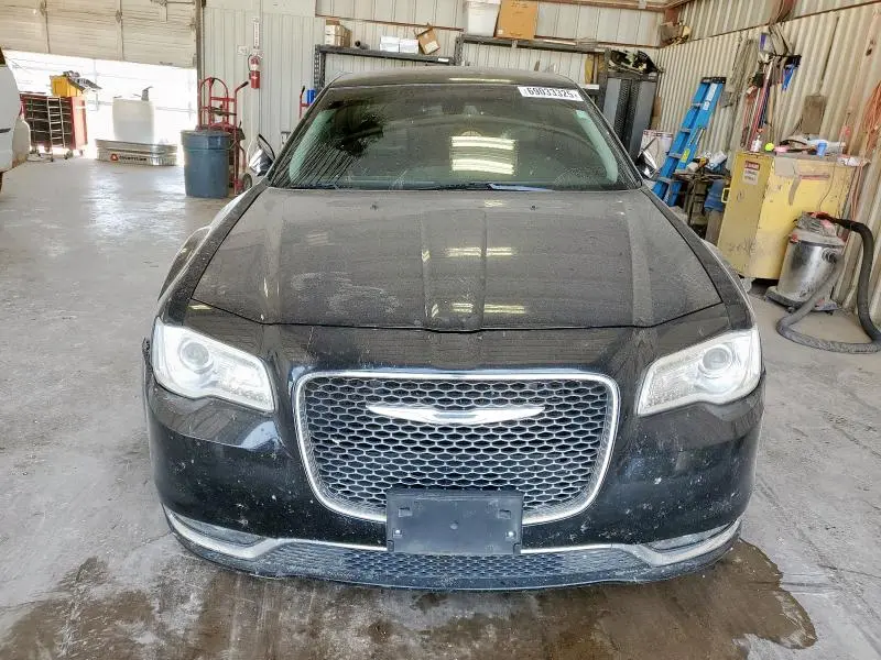 2016 CHRYSLER 300C   
