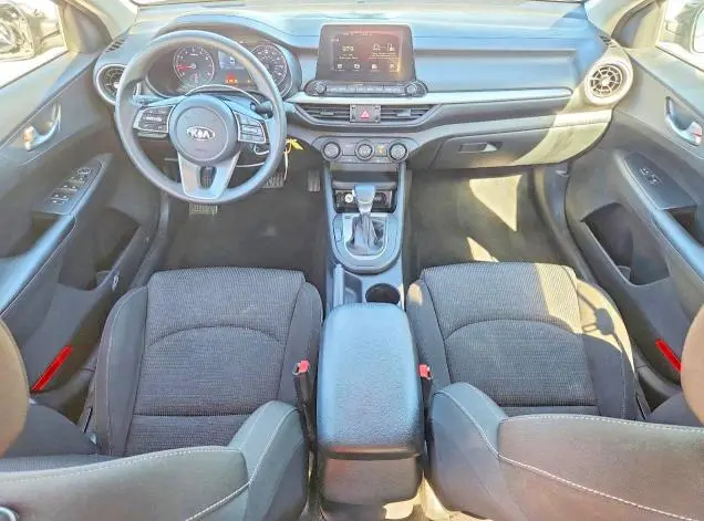 2021 KIA FORTE FE  