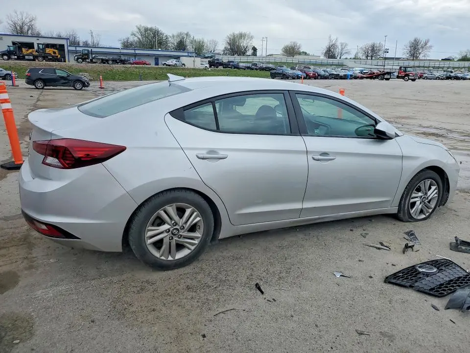 2019 HYUNDAI ELANTRA SEL  