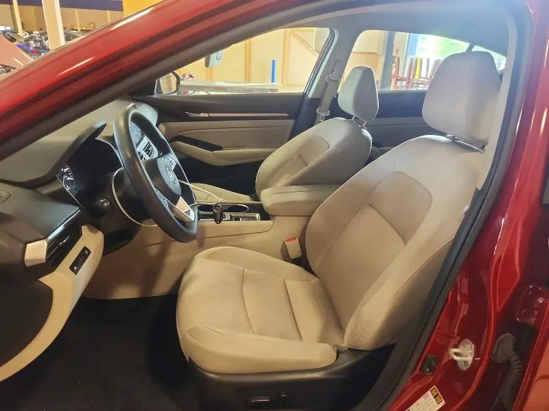 2021 NISSAN ALTIMA SV  