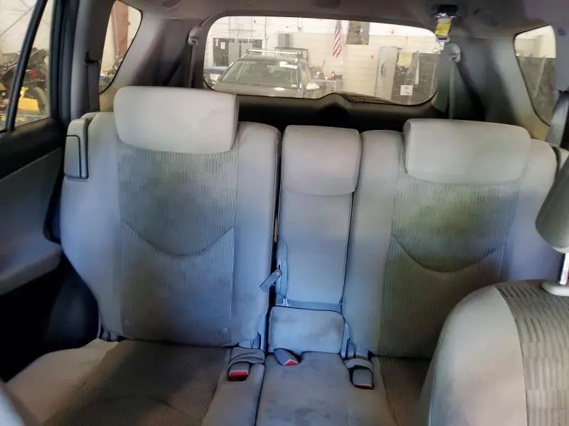 2011 TOYOTA RAV4 BASE  