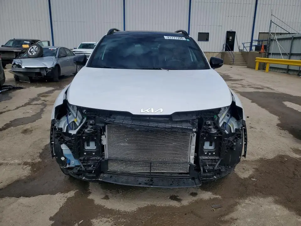 2024 KIA SPORTAGE X-LINE  