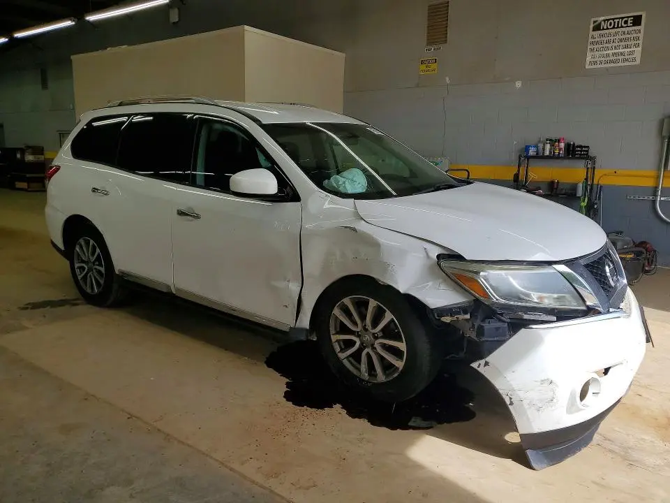 2013 NISSAN PATHFINDER S  