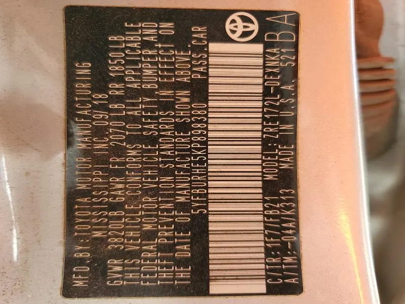 2019 TOYOTA COROLLA LE  