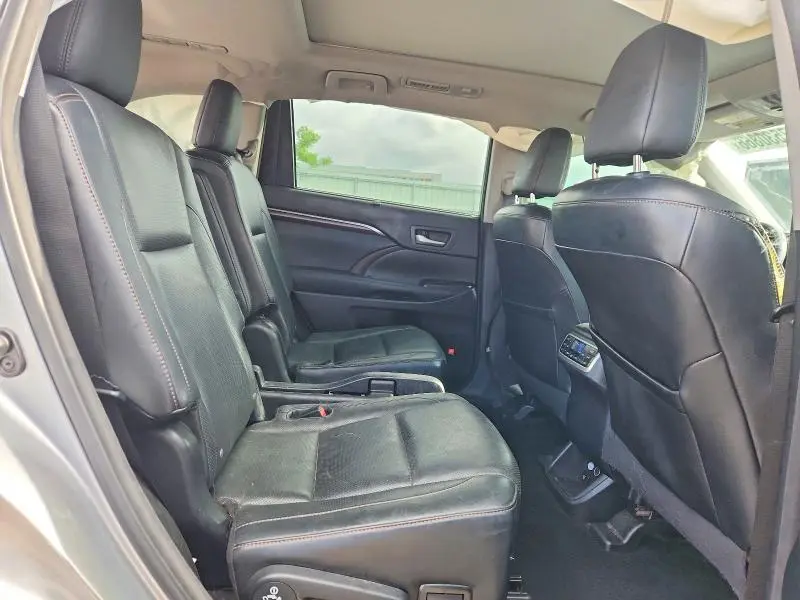 2015 TOYOTA HIGHLANDER LIMITED PLATINUM  