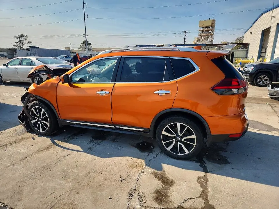 2018 NISSAN ROGUE SL  