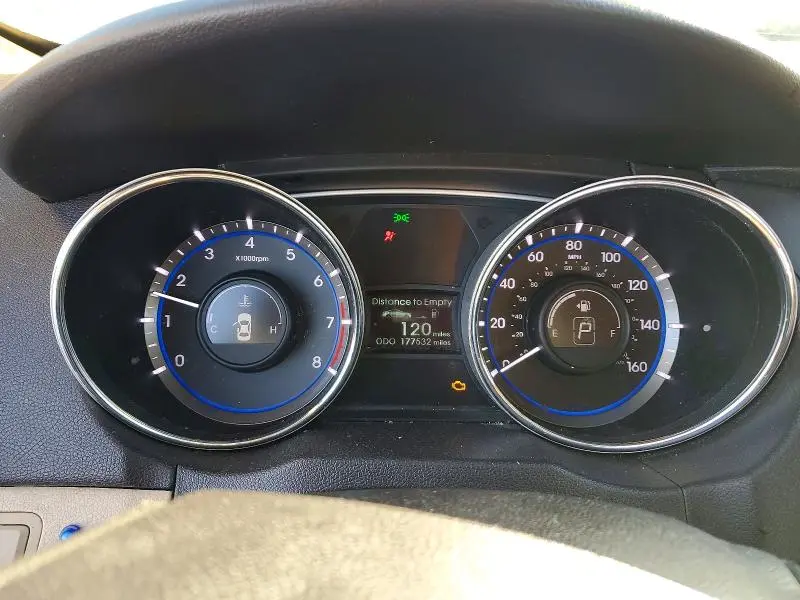 2014 HYUNDAI SONATA GLS  