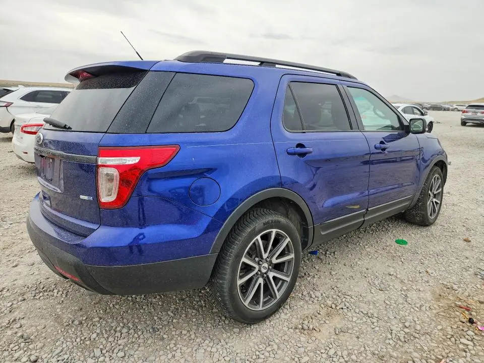 2015 FORD EXPLORER XLT  