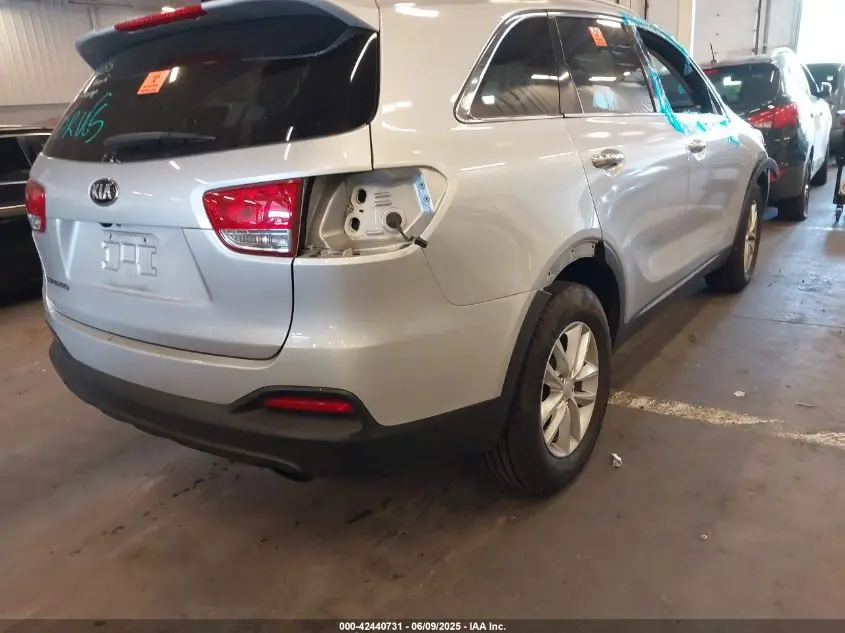 2017 KIA SORENTO 2.4L LX