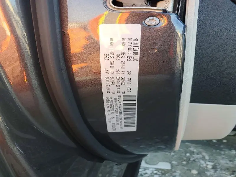 2017 CHRYSLER PACIFICA LIMITED  