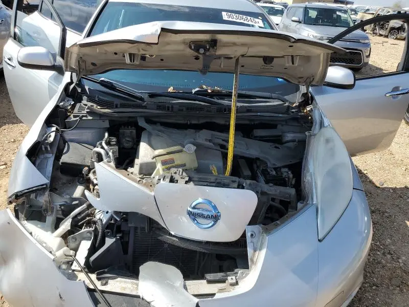 2013 NISSAN LEAF S  