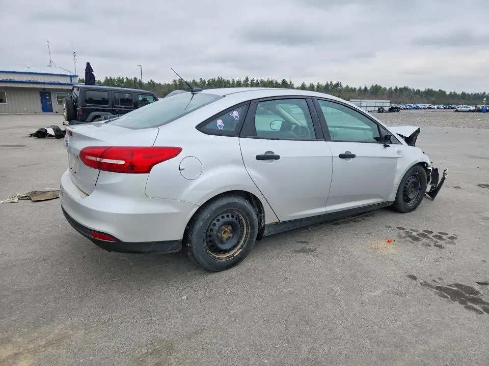 2015 FORD FOCUS S  