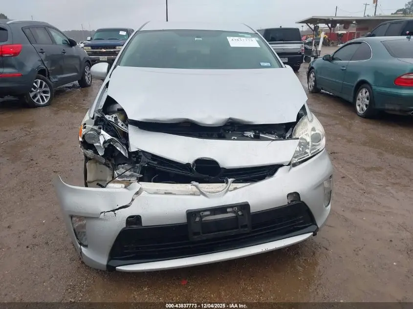 2015 TOYOTA PRIUS THREE