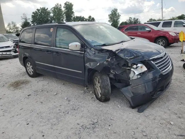 2010 CHRYSLER TOWN & COUNTRY TOURING  