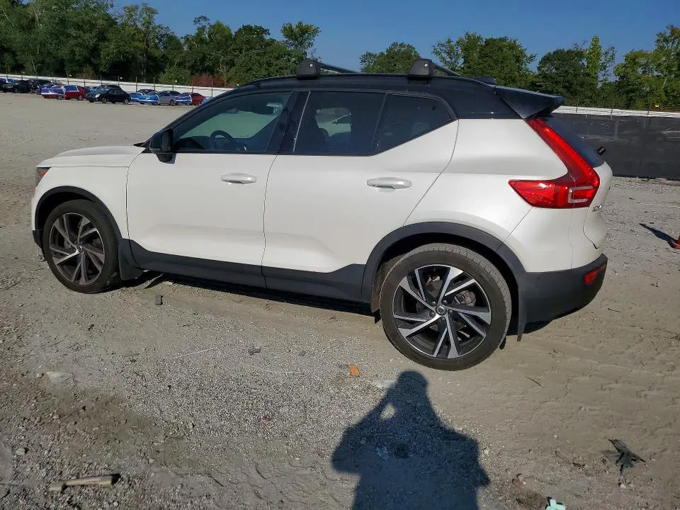 2021 VOLVO XC40 T5 R-DESIGN  