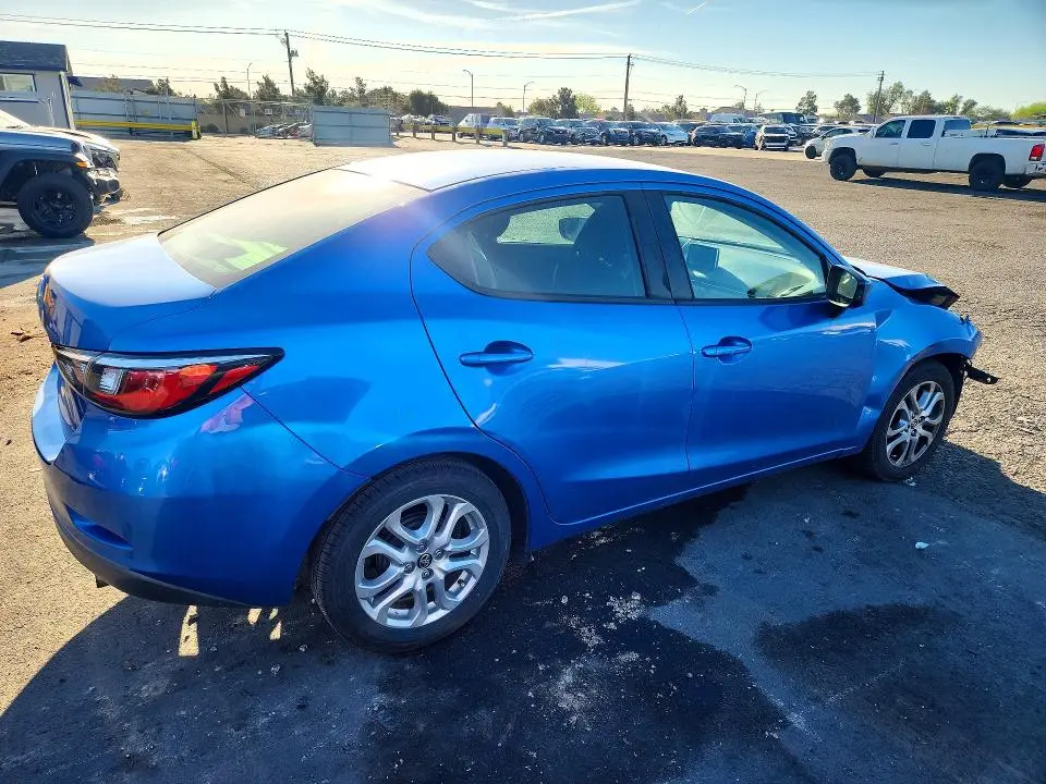 2017 TOYOTA YARIS IA BASE  