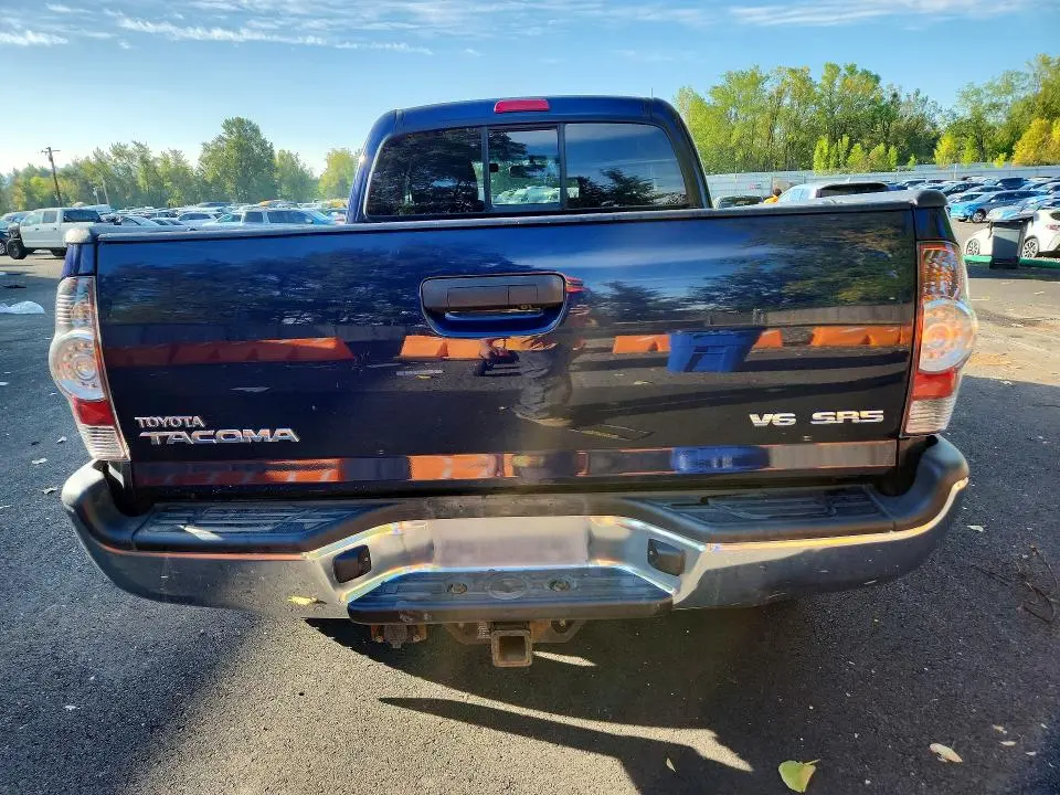 2013 TOYOTA TACOMA V6  